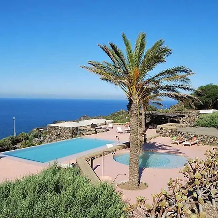 Pantelleria Dream Hotel 4*