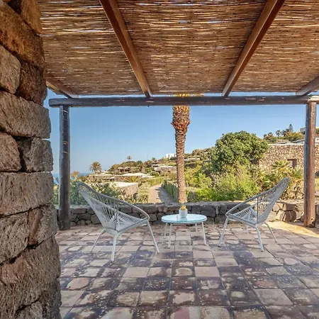 Отель Pantelleria Dream Трачино