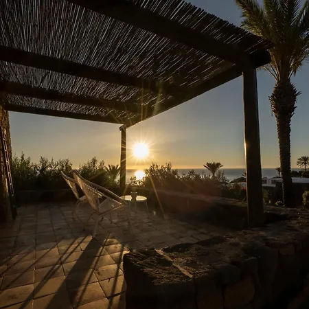 Отель Pantelleria Dream 4*