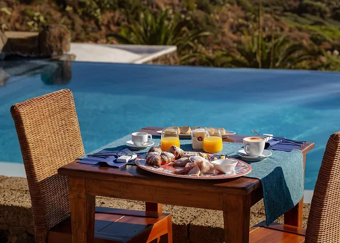 Pantelleria Dream Hotel 4*