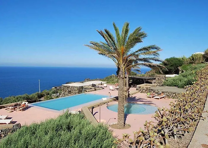 Pantelleria Dream Hotel 4*